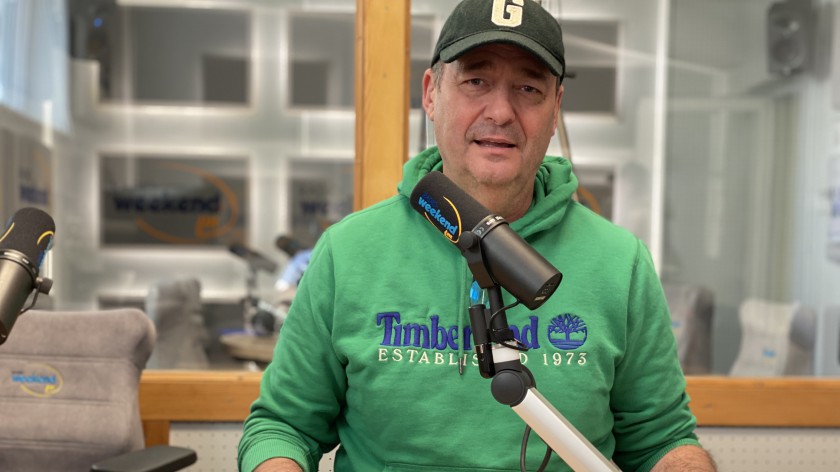 Gość Weekend FM aktor filmowy, teatralny, serialowy i dubbingowy Jacek Rozenek o tym, jak dochodził do zdrowia ROZMOWA