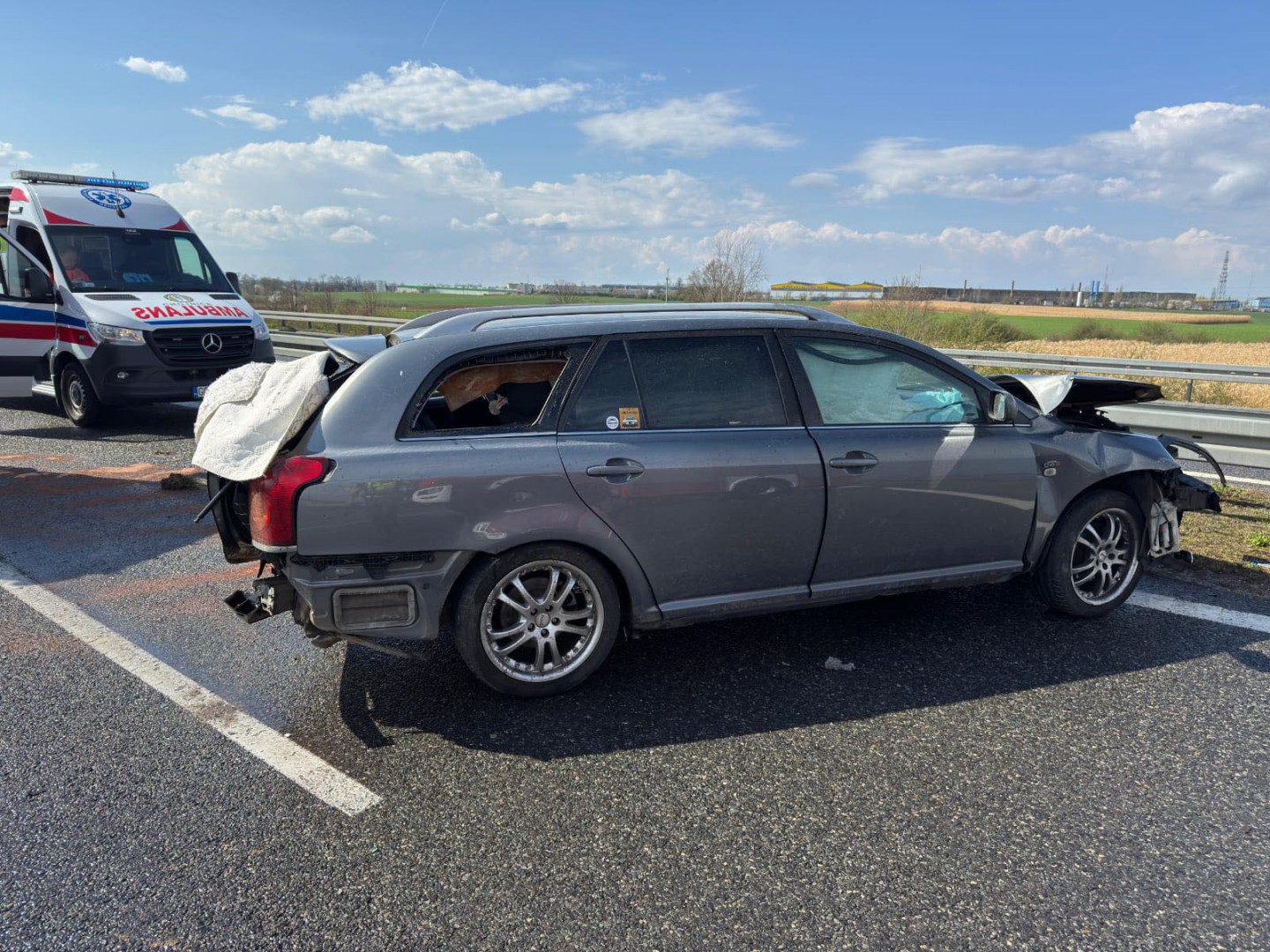 Wypadek na obwodnicy Chojnic. Dwie osoby trafiły do szpitala (AKTUALIZACJA)