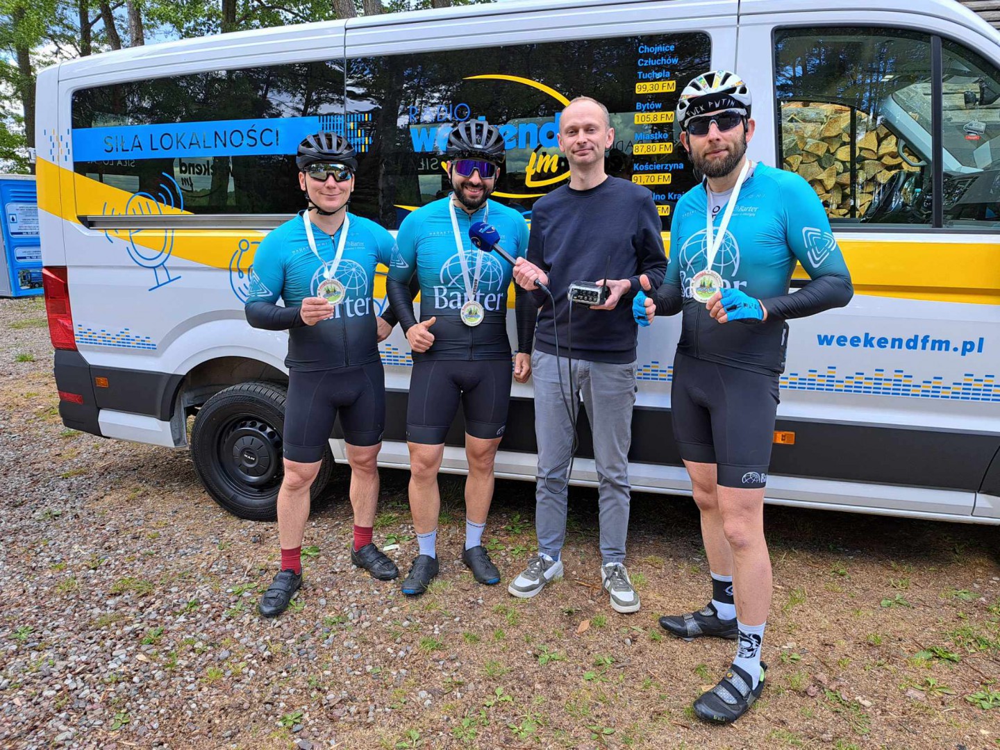 Weekend na rowerze. W Małych Swornegaciach trwa charytatywny wyścig Tour de Romgaz (FOTO, RELACJA)