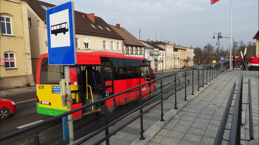 Władze powiatu sępoleńskiego chcą utrzymania linii autobusowej zastępującej połączenia kolejowe do Nakła