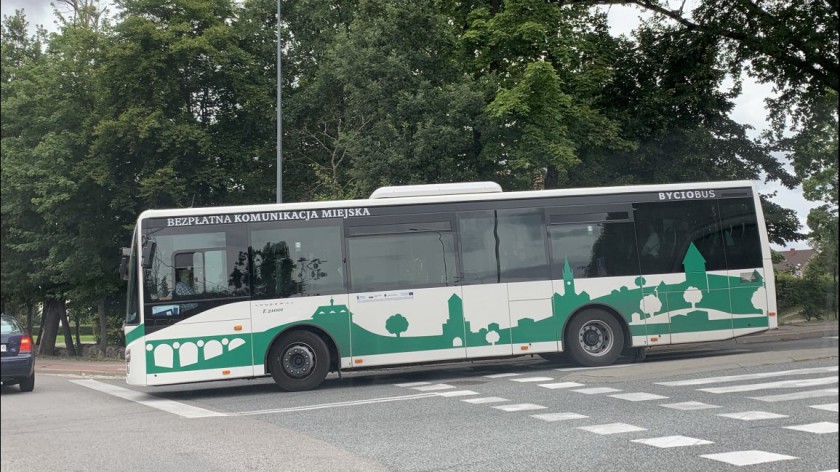 Autobusy komunikacji miejskiej będą dowozić mieszkańców Bytowa nad Jezioro Jeleń