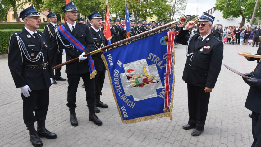 Druhowie z OSP w Ogorzelinach w gminie Chojnice świętują dzisiaj 10.05 stulecie powstania swojej jednostki FOTO