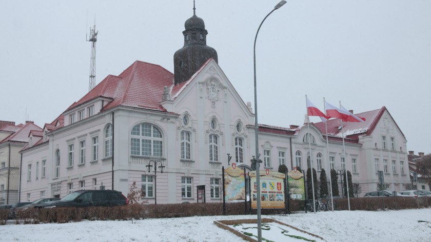 Władze Człuchowa podliczyły koszty zimowego utrzymania dróg w roku 2024