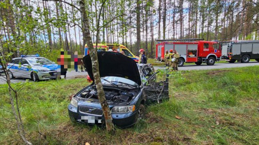 Pijany kierowca spowodował wypadek na trasie Czarne - Szczecinek. W organizmie miał ponad 2 promile alkoholu