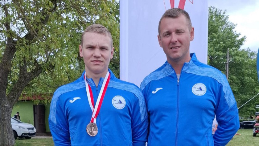 Kolejny sukces kajakarza Przemysława Wielewskiego z Polstyru Człuchów. Zdobył brązowy medal Długodystansowych Mistrzostw Polski