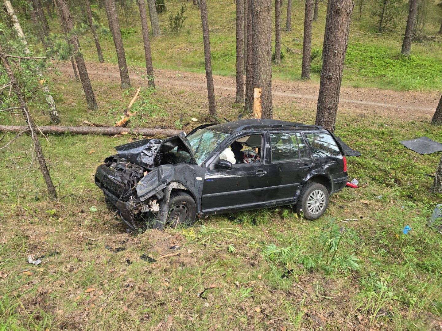 Wypadek na trasie Wiele - Lubnia w gm. Brusy. 19-letni kierowca z obrażeniami