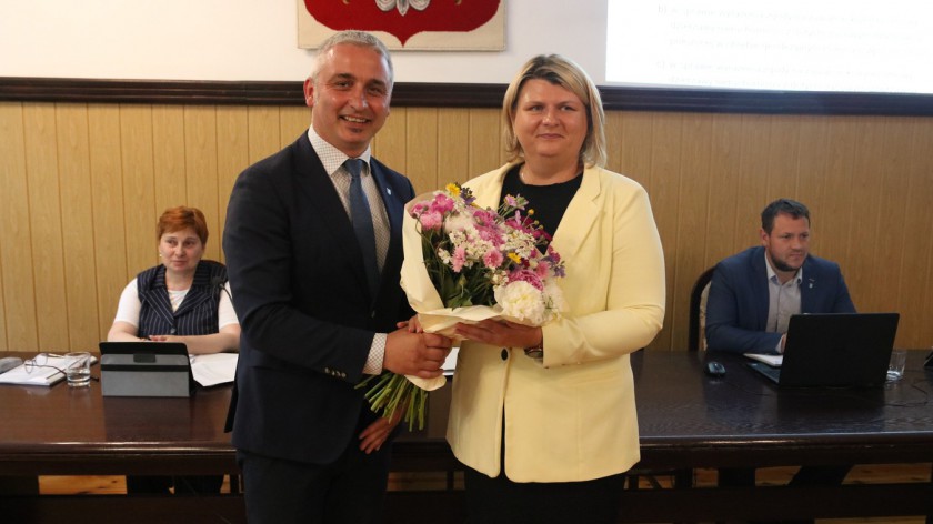 Jednogłośne absolutorium i wotum zaufania dla wójta gminy Człuchów Pawła Gibczyńskiego FOTO