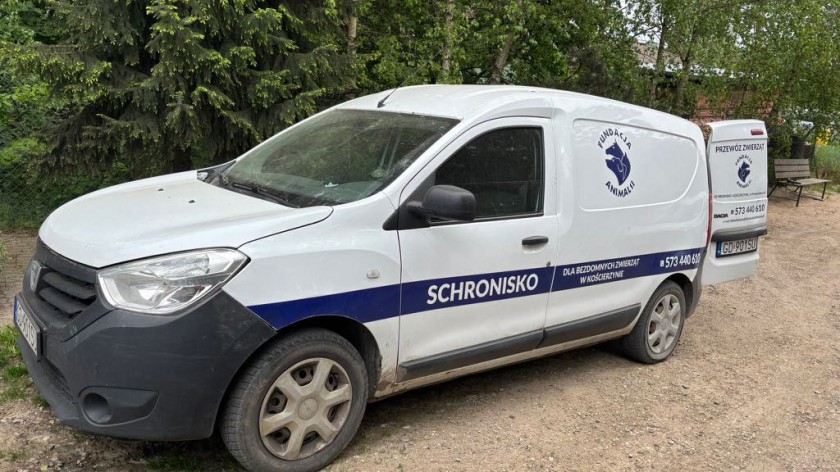 Schronisko dla zwierząt w Kościerzynie zbiera środki na zakup nowego auta do przewozu zwierząt