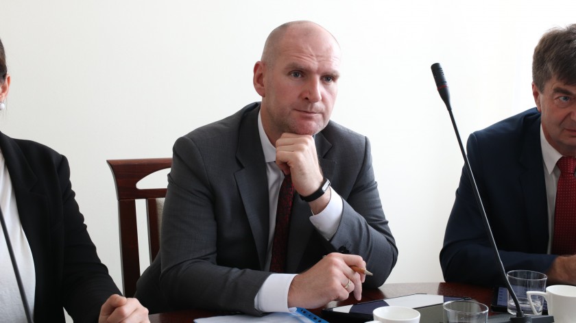 Zarząd Powiatu Tucholskiego z wotum zaufania i absolutorium. Przeciw był tylko były starosta Michał Mróz