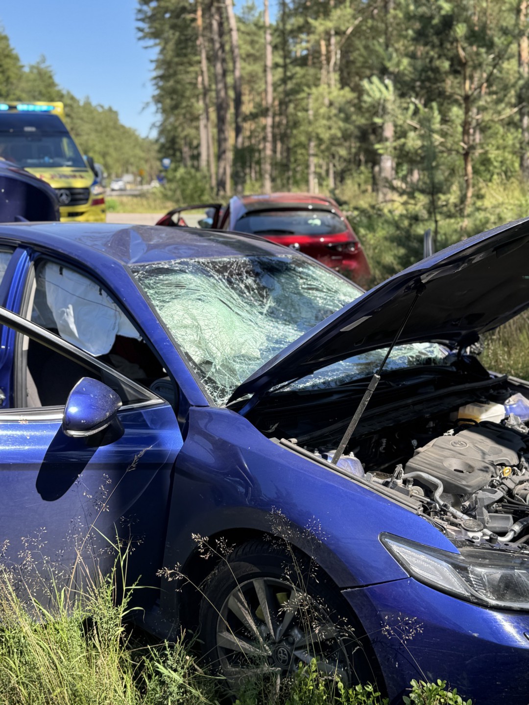 Zderzenia dw&oacute;ch pojazd&oacute;w w powiecie bytowskim. Do szpitala trafiła jedna osoba