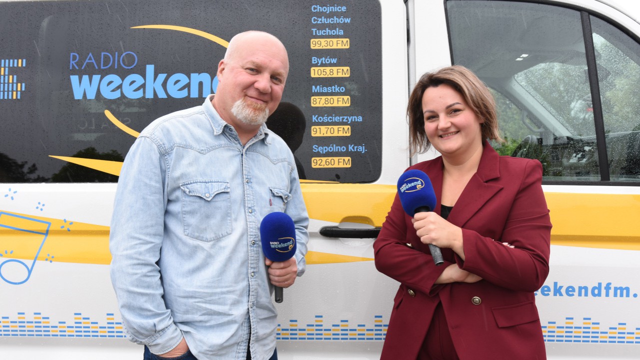 Weekend na Krajnie. Mobilne studio Weekend FM stanęło na rynku w Więcborku (ROZMOWA)