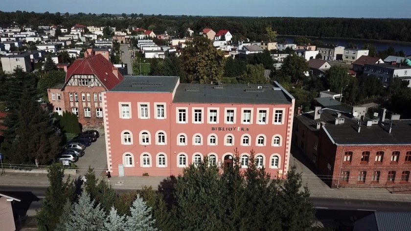 Troje kandydatów stanęło do konkursu na dyrektora Biblioteki Publicznej im. Jarosława Iwaszkiewicza w Sępólnie Krajeńskim