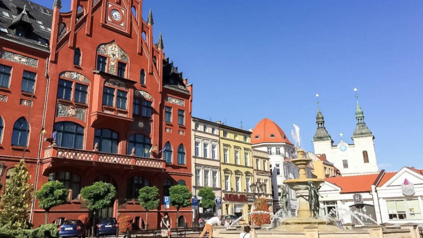 Pomysły są, ale na pewno nie wpuścimy aut na rynek. To burmistrz Chojnic o ożywieniu centrum miasta