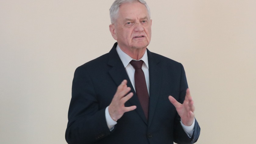 Starosta człuchowski zapewnia, że nie ma planów budowy w powiecie centrum integracji dla imigrantów. Ten temat nie istnieje