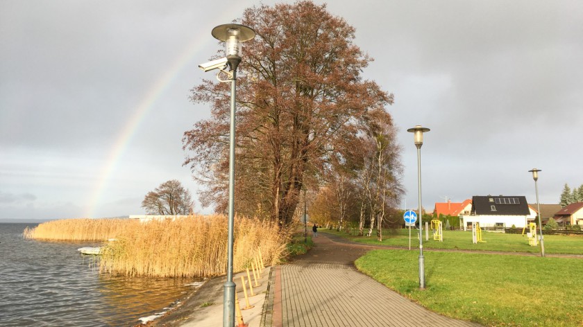 Samochodziki elektryczne znikają z promenady w Charzykowach. Absolutnie nie mogą poruszać się po ciągu pieszo-rowerowym