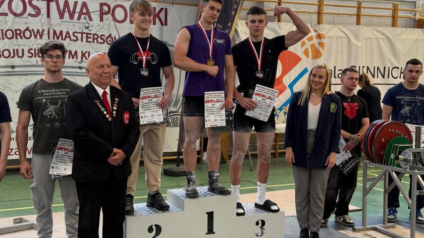Paweł Skurcz z Pawłowa koło Chojnic zdobył brązowy medal Mistrzostw Polski w Trójboju Siłowym Klasycznym. Podniósł w sumie 510 kg