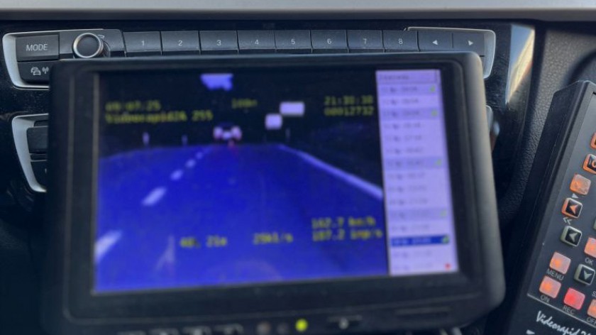 159 kilometrów na godzinę w terenie zabudowanym. Wideorejestrator nagrał pirata drogowego w Nowosiółkach