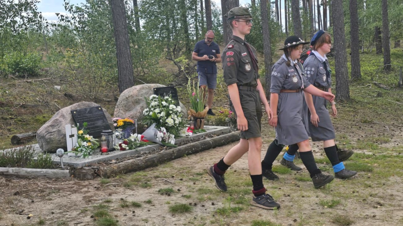 Mija osiem lat od tragicznej nawałnicy w naszym regionie. Pamięć ofiar uczcił w&oacute;jt gminy Chojnice