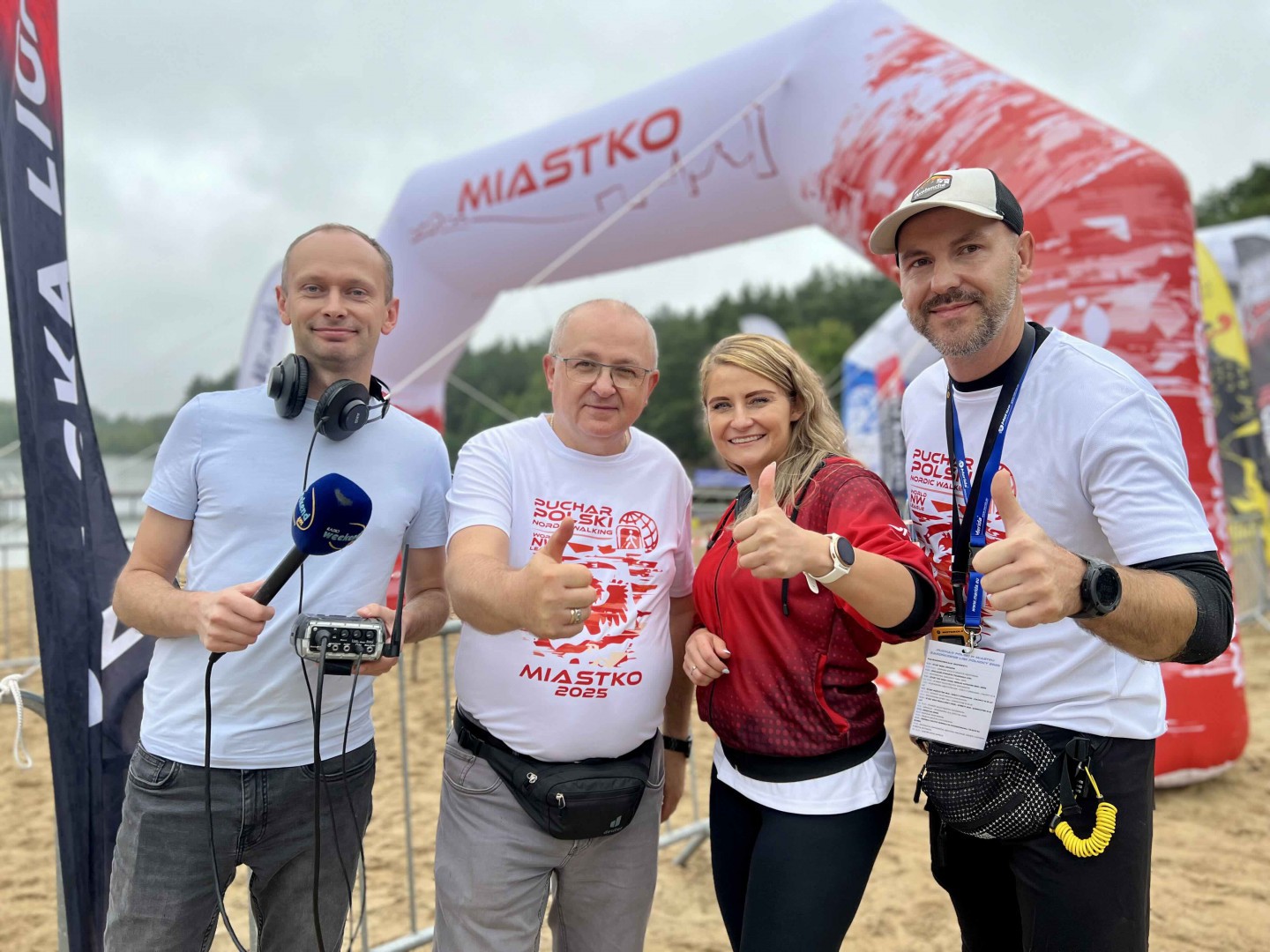 W Miastku trwa Puchar Polski Nordic Walking. Na trasie pojawiło się ponad 300 zawodnik&oacute;w (FOTO, ROZMOWA)