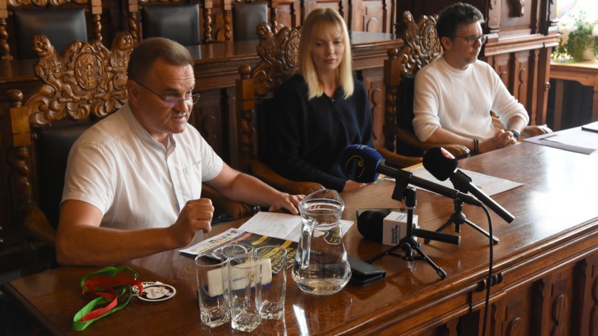 Ankieta o centrum Chojnic trafi do mieszkańców. Mariusz Paluch chce wysondować kierunek zmian