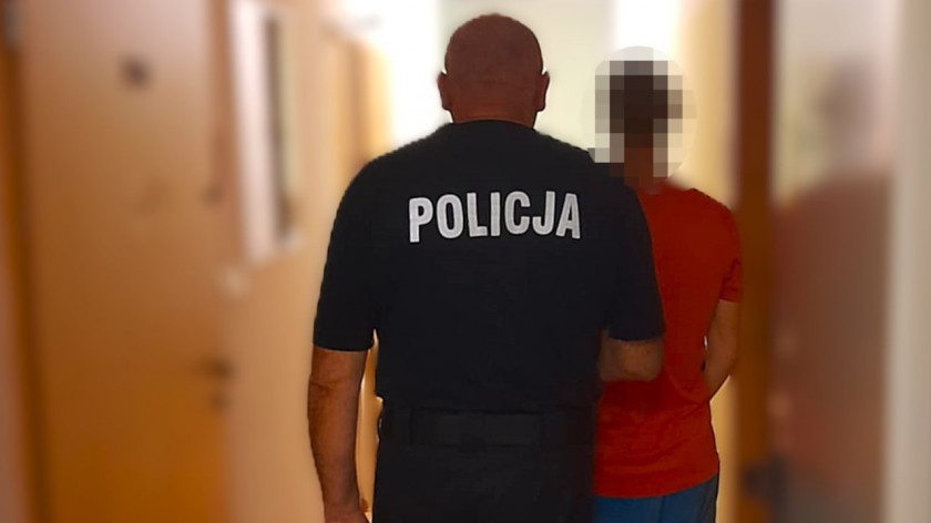 Kościerscy policjanci zatrzymali 24-latka z dożywotnim zakazem kierowania. Mężczyzna już usłyszał wyrok