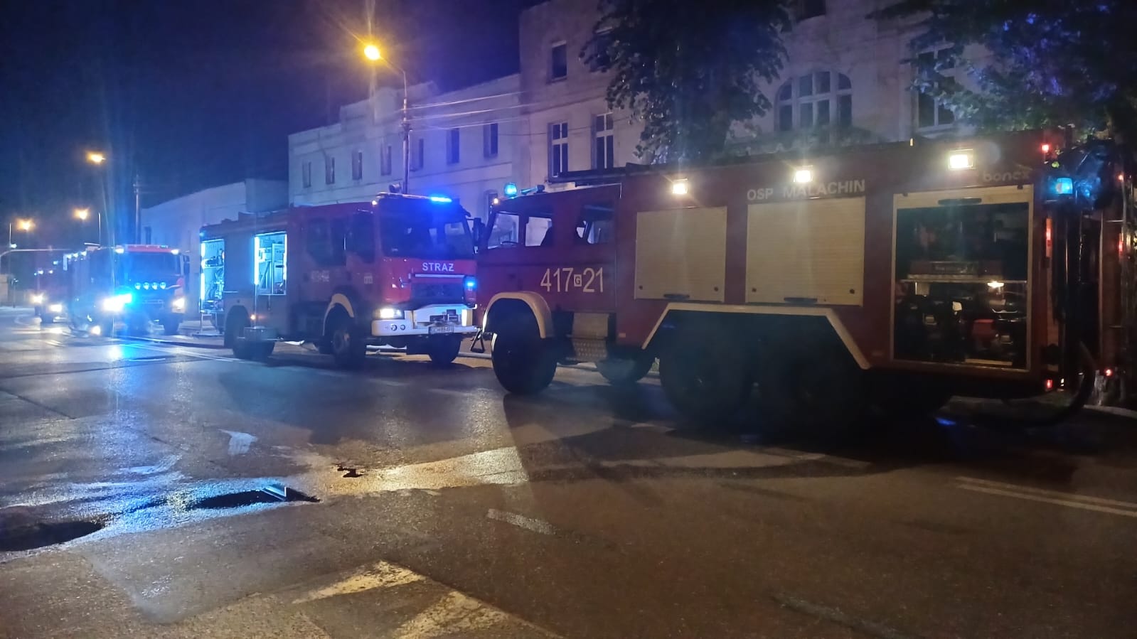 Nocny pożar w kamienicy na ulicy Dworcowej Czersku