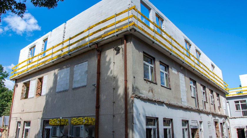 Rozbudowa Zakładu Opiekuńczo-Leczniczego w Szpitalu Powiatu Bytowskiego nabiera tempa FOTO