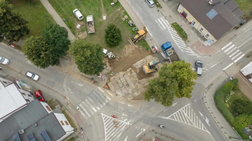 Od czwartku 7.08 zmiana organizacji ruchu w Brusach. To w związku z przebudową ulic w centrum miasta