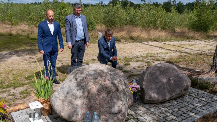 Mija osiem lat od tragicznej nawałnicy w naszym regionie. Pamięć ofiar uczcił wójt gminy Chojnice