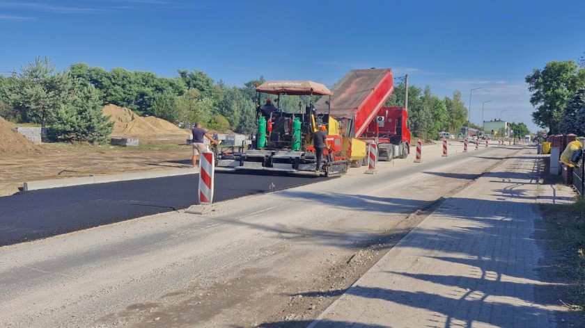 Zakres prac jest mały, a końca nie widać. Radny dopytuje o przebudowę ulicy Tucholskiej w Czersku