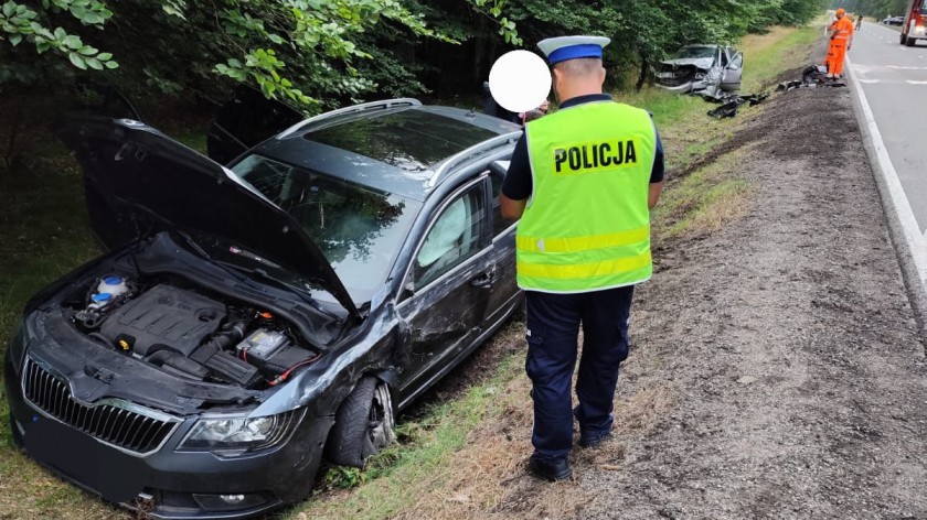 Wypadek na krajowej 20 w pobliżu Kornego. Do szpitala trafiło 6 osób, w tym 2 dzieci
