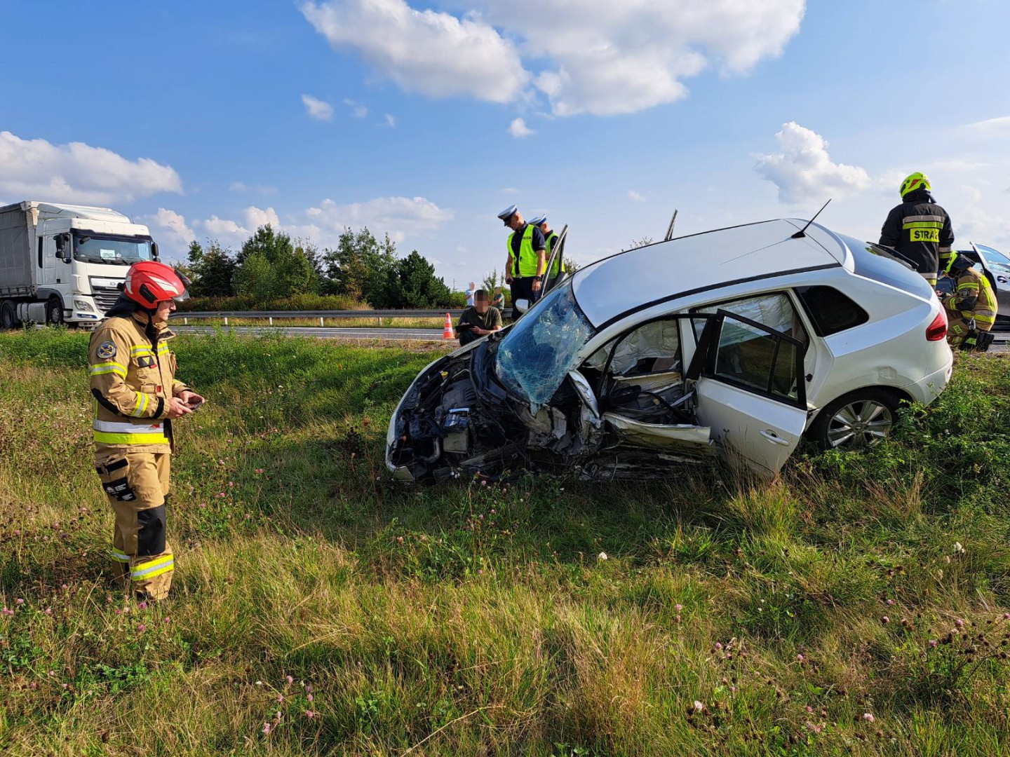 Tragiczny wypadek na obwodnicy Chojnic. Nie żyje 75-latek, trzy osoby są ranne