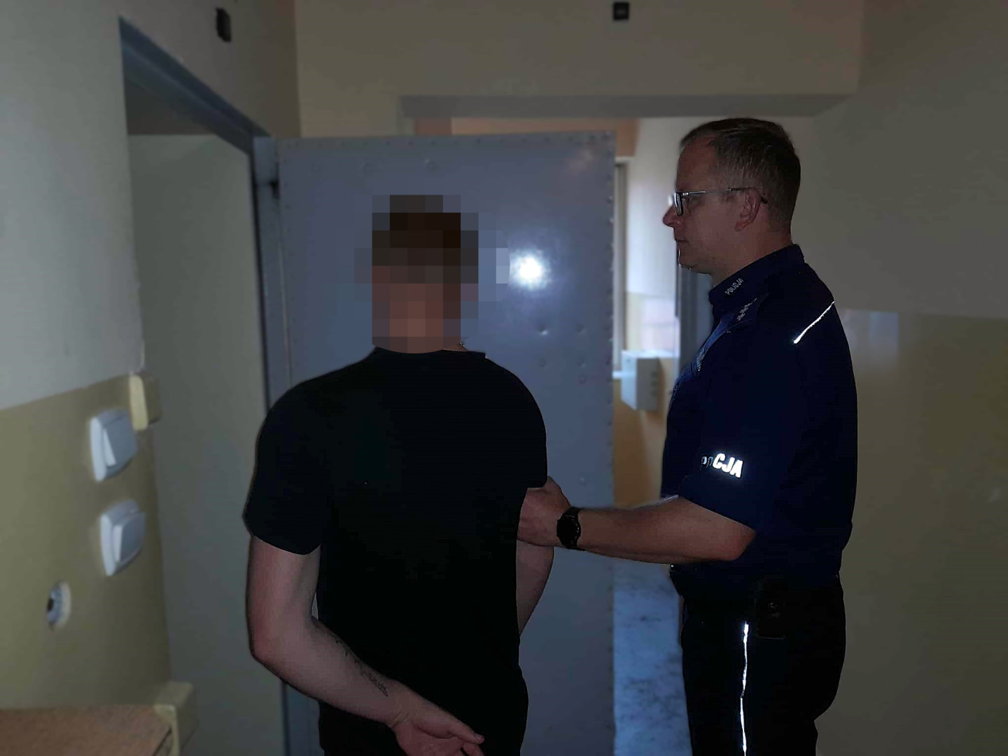 Do 5 lat więzienia grozi dw&oacute;m mieszkańcom gminy Nowa Karczma, kt&oacute;rzy weszli do domu swojego znajomego i go pobili