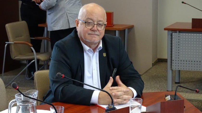 Zmiany w zarządzie powiatu sępoleńskiego. Andrzej Marach i Jarosław Dera zamienili się stanowiskami