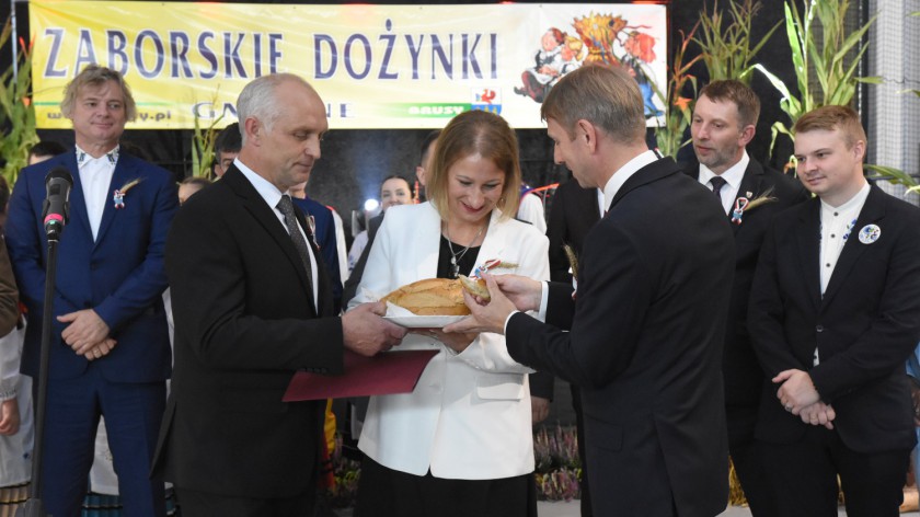 Spichlerz jest pełen, chleba nie zabraknie. Zaborskie Dożynki Gminne w Brusach FOTO, RELACJA