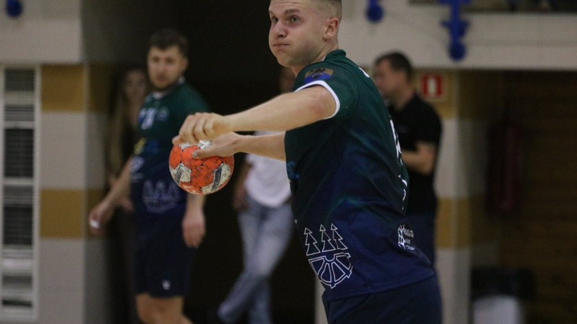 Porażka, za którą otrzymali brawa. Szczypiorniści Handballu Czersk stawili czoła liderowi z Iławy.