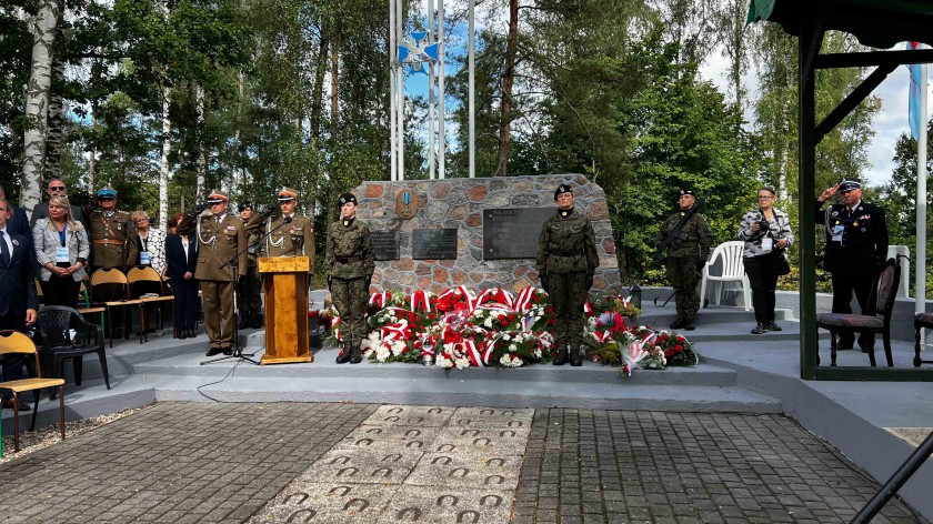 Pamięć o ułanach powinna przypominać nam nie tylko o przeszłości, ale i o teraźniejszości. Uroczystości 86. rocznicy Szarży pod Krojantami