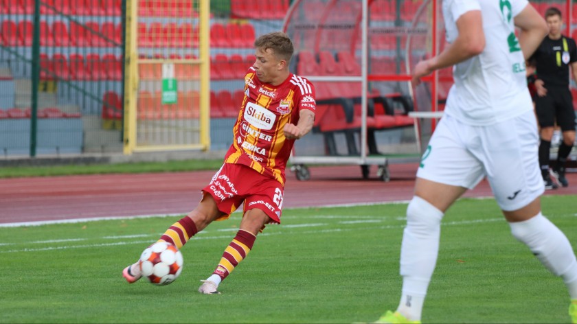 Mateusz Lisowski po dwóch miesiącach odszedł z Chojniczanki. Jego kontrakt z klubem został rozwiązany