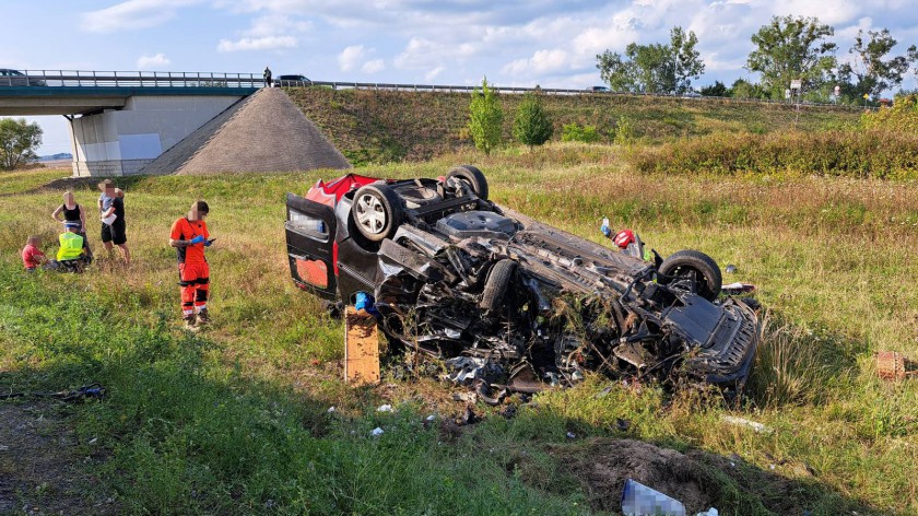 Tragiczny wypadek na obwodnicy Chojnic. Nie żyje 75-latek, trzy osoby są ranne