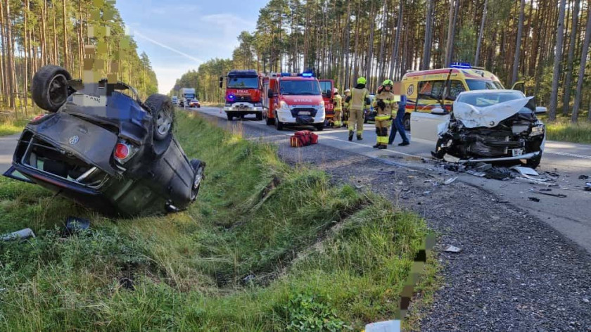 Zderzenie dwóch pojazdów na berlince w gminie Czersk. Były utrudnienia w ruchu koło Gutowca AKTUALIZACJA