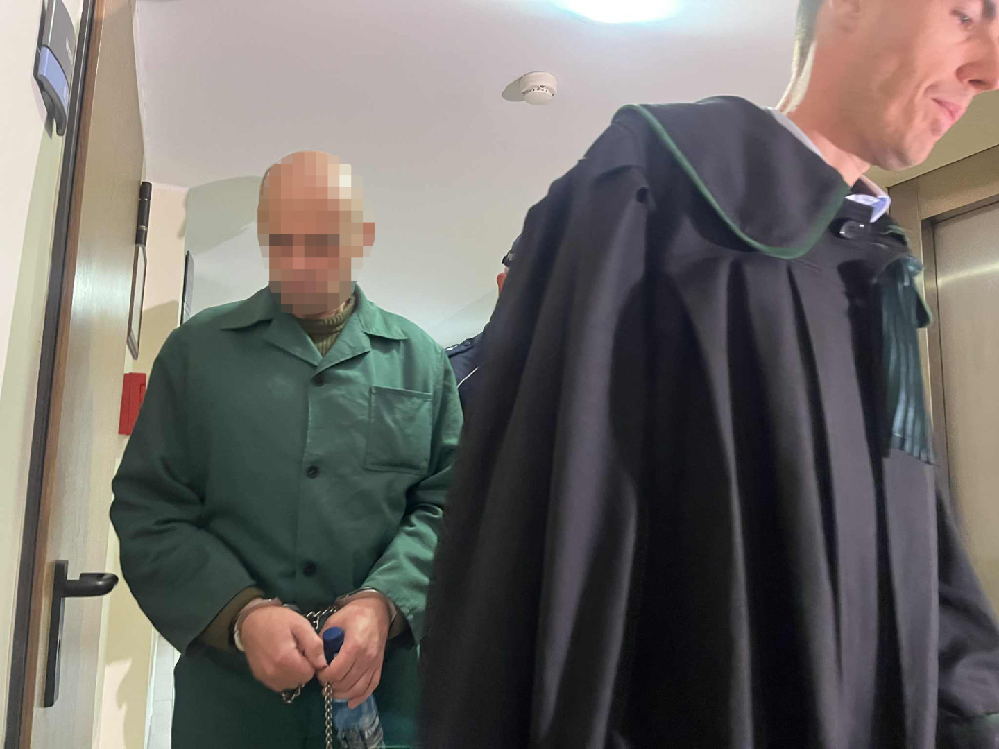 Przed Sądem Rejonowym w Kościerzynie ruszył kolejny proces przeciwko Piotrowi G. ze wsi Czerniki. Oskarżony jest o znęcanie się i wsp&oacute;łżycie z własną c&oacute;rką