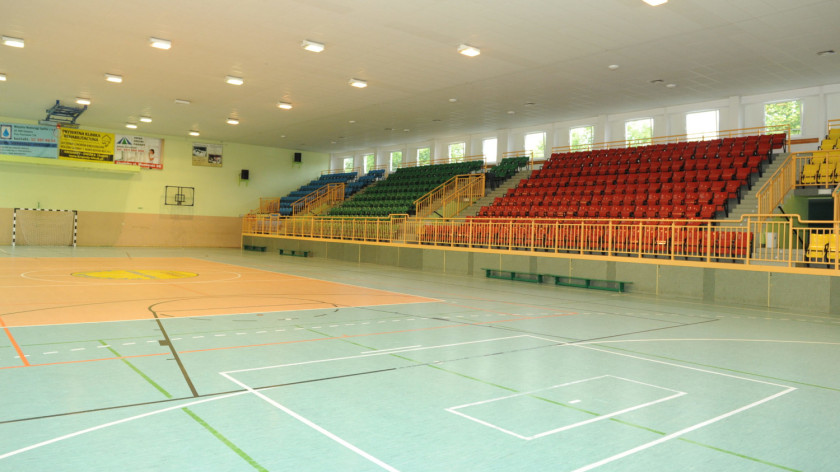 Hala sportowa zamiast ratusza. Burmistrz Chojnic chce zmienić kolejność zadań inwestycyjnych
