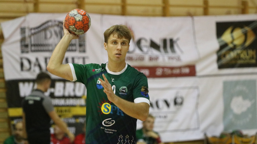 Nie poszli za ciosem. Handball Czersk wciąż bez wygranej u siebie. Z Wybrzeżem Gdańsk przegrał aż 12 bramkami