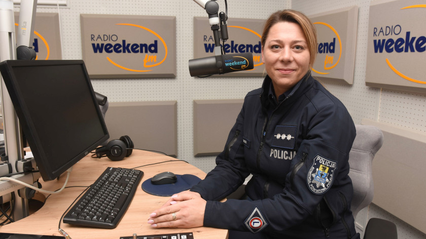 Dla kierowców dobre oświetlenie i rozwaga, a dla młodzieży umiar w Halloween. Kilka porad policji na najbliższe dni ROZMOWA