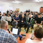   | Dębnica przeciw kurnikom. Mieszkańcy wymusili na wójcie gminy Człuchów powołanie biegłego (REPORTAŻ, FOTO)