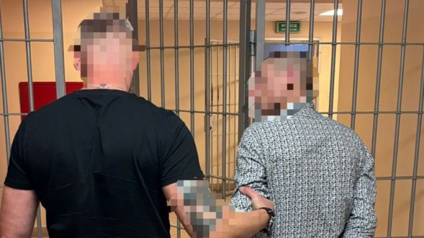 Miał przy sobie prawie ćwierć kilograma narkotyków. Młody mieszkaniec Czarnego w rękach policjantów