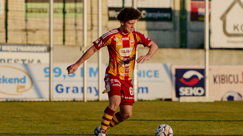 Patryk Olejnik po raz kolejny w reprezentacji Polski do lat 20. Piłkarz Chojniczanki został powołany na mecz z Czechami