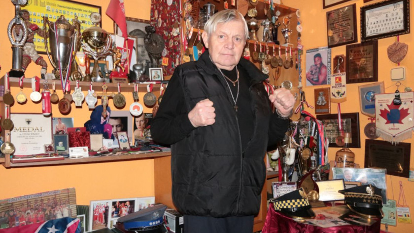 Kazimierz Poteracki uhonorowany tytułem Zasłużonego Obywatela Miasta Chojnice. Trener pięściarstwa skończy wkrótce 80 lat