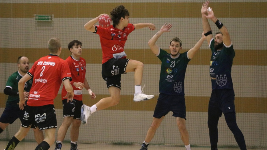 Lekcja od lidera. KPR Żukowo wygrał z Handballem w Czersku 3618. Przeciwnik jest o klasę lepszy FOTO