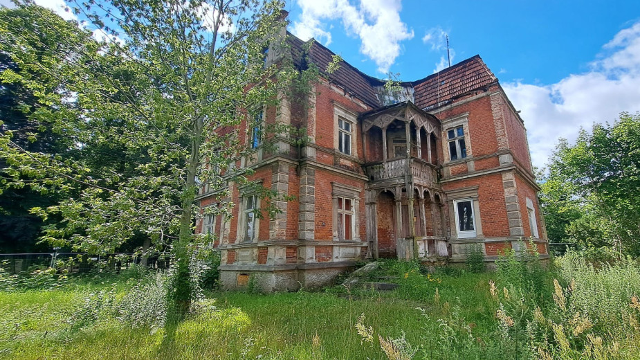 Planują, jak ma wyglądać kamienica willowa w Debrznie po rewitalizacji. Jest wykonawca projektu